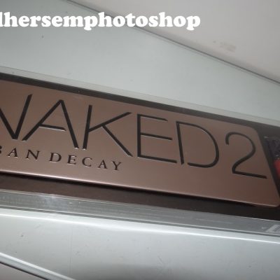 Naked 2: resenha e comparação com a Naked 1